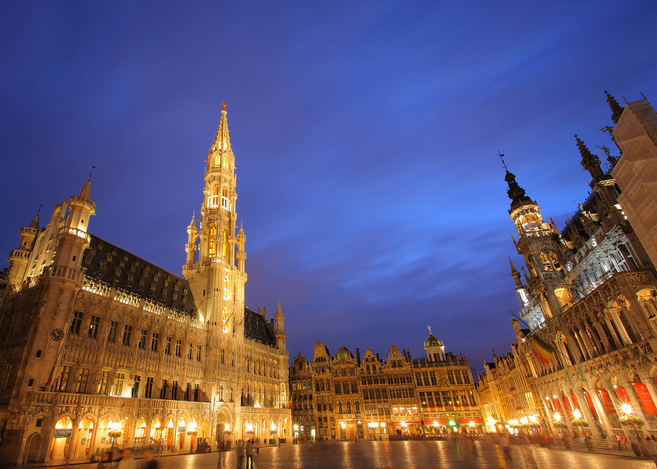 Bildansicht von Citysam Foto Reiseführer Auch abends bietet der Grand Place einen schönen Anblick